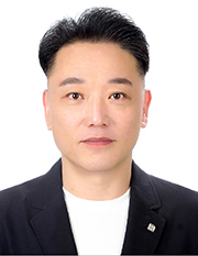 서진우 교수님(250911 수정).jpg